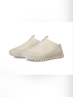 ECCO Gruuv Soft Leather, Slip-On Orthotic Sneaker, Size 9-9.5 EU 40, GUC